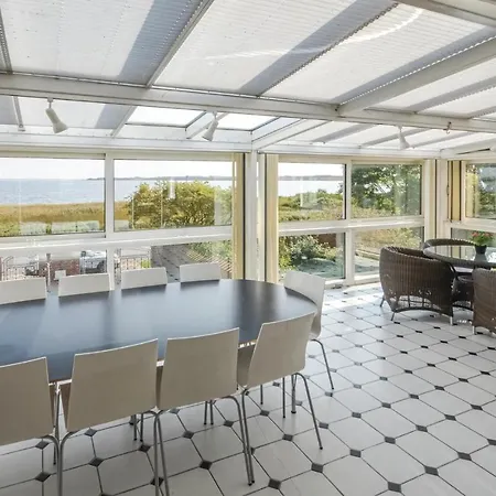 Lovely In With Kitchen Holiday home Fur