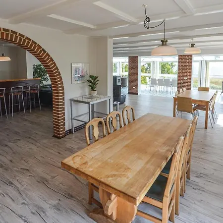 Tolles Haus In Mit Meerblick Fur